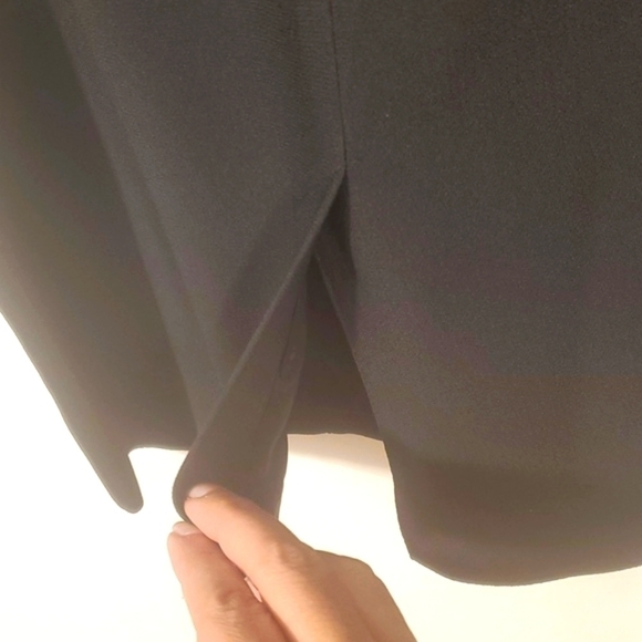 Black pencil skirt Size 10 New with tags - Picture 15 of 17